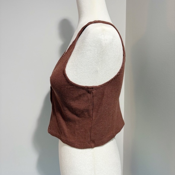 Lunya Ribbed Waffle Knit Pima Cotton Cropped Tank Top Size Medium Brown Henley - Picture 2 of 11